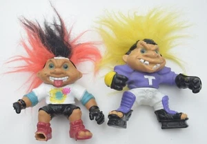 Hasbro Battle Trolls 1992 - Slapshot Troll giocatore di hockey + skaterboarder danneggiato - Foto 1 di 10