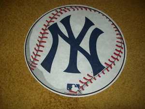 New York Yankees Die Cut Baseball Felt Pennant - Picture 1 of 4