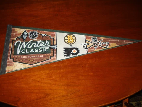 2010 Winter Classic Pennant Fenway Park Boston Bruins / Philadelphia Flyers Duel Cover