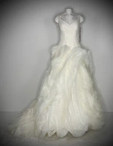 vera wang white wedding dress - Picture 1 of 5
