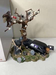 Dept 56 Halloween Haunted Hearse #53057 No Lighting Nice Details With Box - Picture 1 of 12