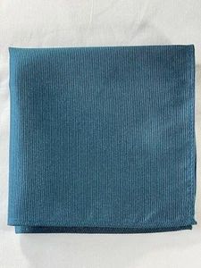 Quadrato/fazzoletto da tasca in seta blu acqua - seta intrecciata a costine - Foto 1 di 4