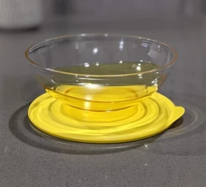 Tupperware Eleganzia Sheerly Elegant Deluxe Acryl Servierschüssel 6 C. Gelb Neu - Bild 1 von 2