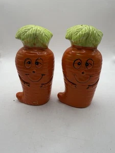 Vintage Carrot Vegetable Salt and Pepper Shakers Anthropomorphic Ceramic Japan - Picture 1 of 5