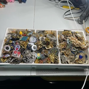 Mystery pin lot of 10 pieces. - Picture 1 of 5