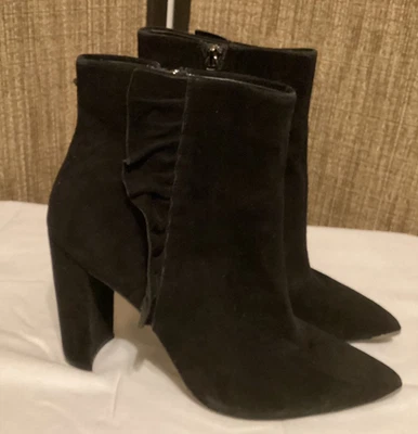Черные замшевые ботильоны Ted Baker London Frillis с оборками на лодыжке размер 9 М б/у в отличном состоянии - Изображение 1 из 4