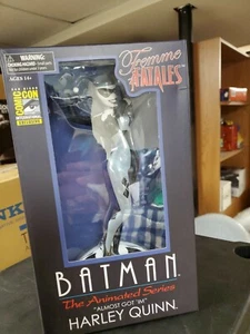 Batman Animated Series Femme Fatale B&W Harley Quinn statue SDCC 3959/4000 - Picture 1 of 6