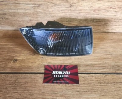 NISSAN 300ZX Z32 TWIN TURBO VG30DETT 99' ESPECIFICACIÓN PARACHOQUES DELANTERO INDICADOR RHS *NUEVO* Foto 1 de 4