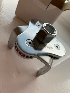 BRITOOL HALLMARK ADJUSTABLE OIL FILTER CLAW GRIP WRENCH 3 LEG 60-120mm - Imagen 1 de 12