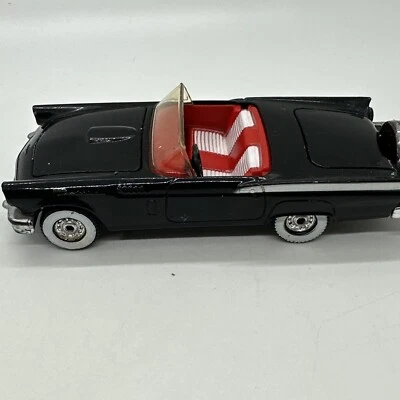 Ford Thunderbird 1956 vintage convertible negro 1:43 asientos rojo/blanco Foto 1 de 4