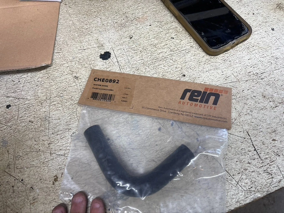 Manguera de refrigerante de agua tubo a depósito Volkswagen Vanagon 86-91 025121058H Foto 1 de 1