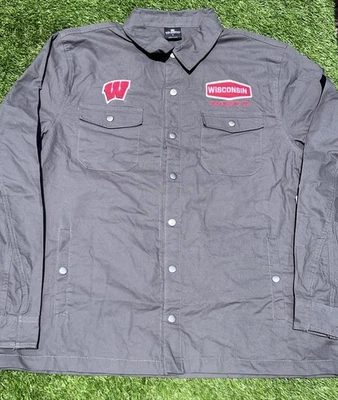 Colosseum Men’s XL | Wisconsin Badgers Workwear Shirt | Relaxed Fit Full Snap - Image 1 of 4
