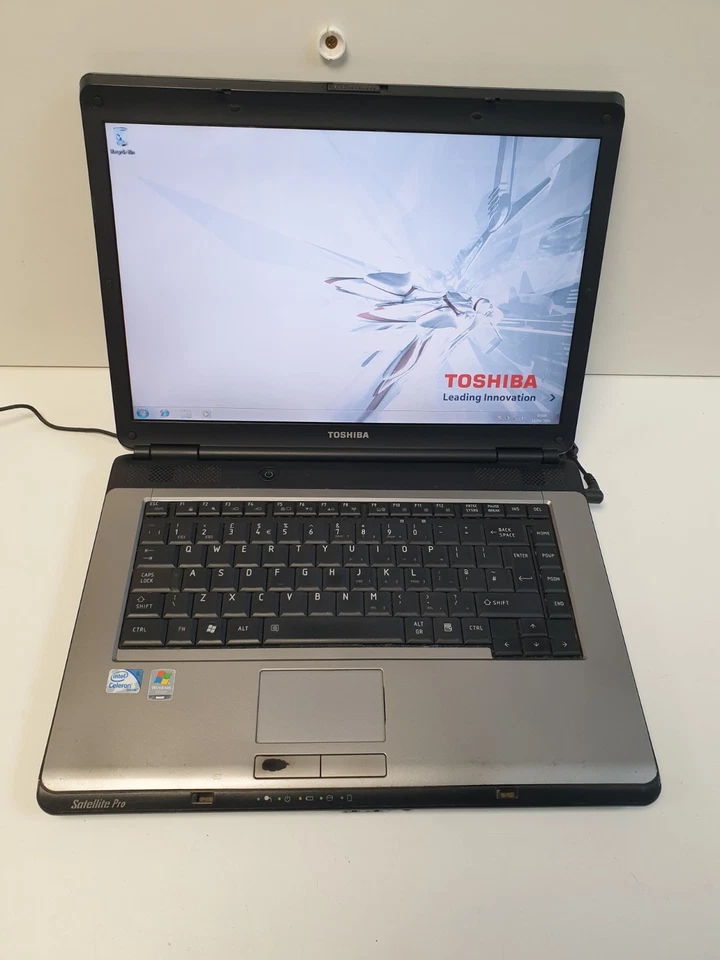 TOSHIBA SATELLITE L300  INTEL CELERON 80GB HDD 2GB RAM WINDOWS 7 - Image 1 of 4