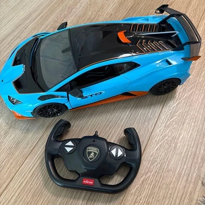 Auto radiocomandata RASTAR 1:14 Lamborghini Huracan STO - Immagine 1 di 4