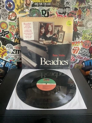 ПЛЯЖИ саундтрек VG ++ ВИНИЛ С РЕКЛАМОЙ НАКЛЕЙКА BETTE MIDLER - Изображение 1 из 2