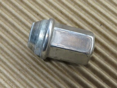 2017-2022 CADILLAC XT5 WHEEL LUG NUT OEM 175155 - Image 1 of 4