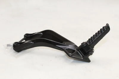 Clavija de pasajero trasera derecha Kawasaki Ninja Zx6r Zx636c 2005-06 34028-0005 OEM Foto 1 de 4