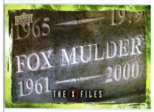 The X-Files UFOs and Aliens STICKER Trading Card Insert S-67 - Picture 1 of 2