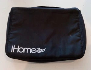 iHome 2Go Custodia Imbottita Protettiva Nera per iPod e Lettore Altoparlante Portatile USATO - Foto 1 di 3
