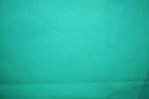 1 Yard Solid Greenish Turquoise Broadcloth Cotton Quilting Fabric 36" X 44" - Picture 1 of 2
