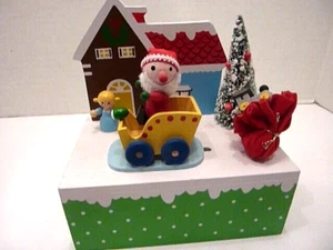 Vintage George Good Wooden Wind Up Music Box Christmas " Jingle Bell Rock" - Picture 1 of 6