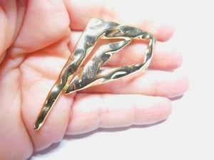 Strukturierter Schalclip goldfarben Metall abstrakt Vintage - Bild 1 von 5
