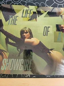 Taylor Swift The Life Of A Showgirl: Shiny Bug Wintergreen Onyx Marbled Vinyl - Picture 1 of 2
