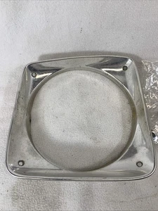 Vintage 1975 Dodge Truck Left Chrome Headlight Bezel - Foto 1 di 11