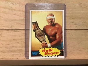 Hulk Hogan 1985 Topps WWF Rookie Wrestling HOF #1 WWE RC Yellow Background - Picture 1 of 7