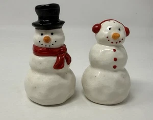 Hallmark Salt and Pepper Set - Snowmen With Jinglebell Stoppers/Missing Base - Picture 1 of 3