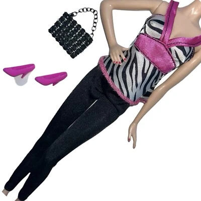 Roupa de boneca Barbie Glam Getaway estampa de zebra top leggings bolsa de contas preta personalizada - Imagem 1 de 4