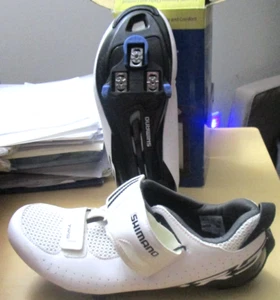 44 EU 11 DAMEN 9,7 M Shimano TR5 SH-TR500-S W Triathlon Fahrradschuhe Stollen NEUWERTIG - Bild 1 von 18