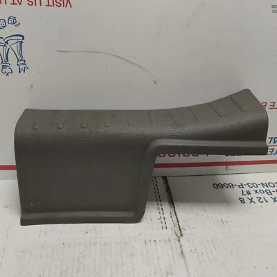 01-05 CHRYSLER PT CRUISER LADO DEL PASAJERO TRASERO MOLDURA UMBRAL PANEL CUBIERTA OEM Foto 1 de 4