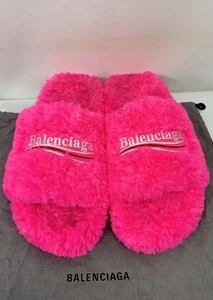 Ciabatte da scivolo Balenciaga rosa fuzzy - Foto 1 di 10