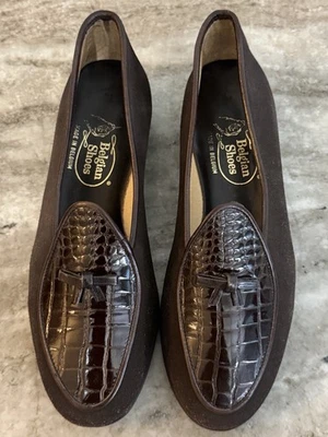 Zapatos Belgas Zapatillas Travelette Marrón Estampado Cocodrilo y Gamuza Mocasines 5 Planos Foto 1 de 4