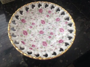 Lefton Compote Pedestal Fruit Bowl Footed Dish Red Roses Reticulated - Picture 1 of 4