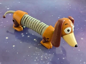 Toy Story Slinky Dog Expandable 2017 Mattel Plastic Figure Rare - Picture 1 of 10
