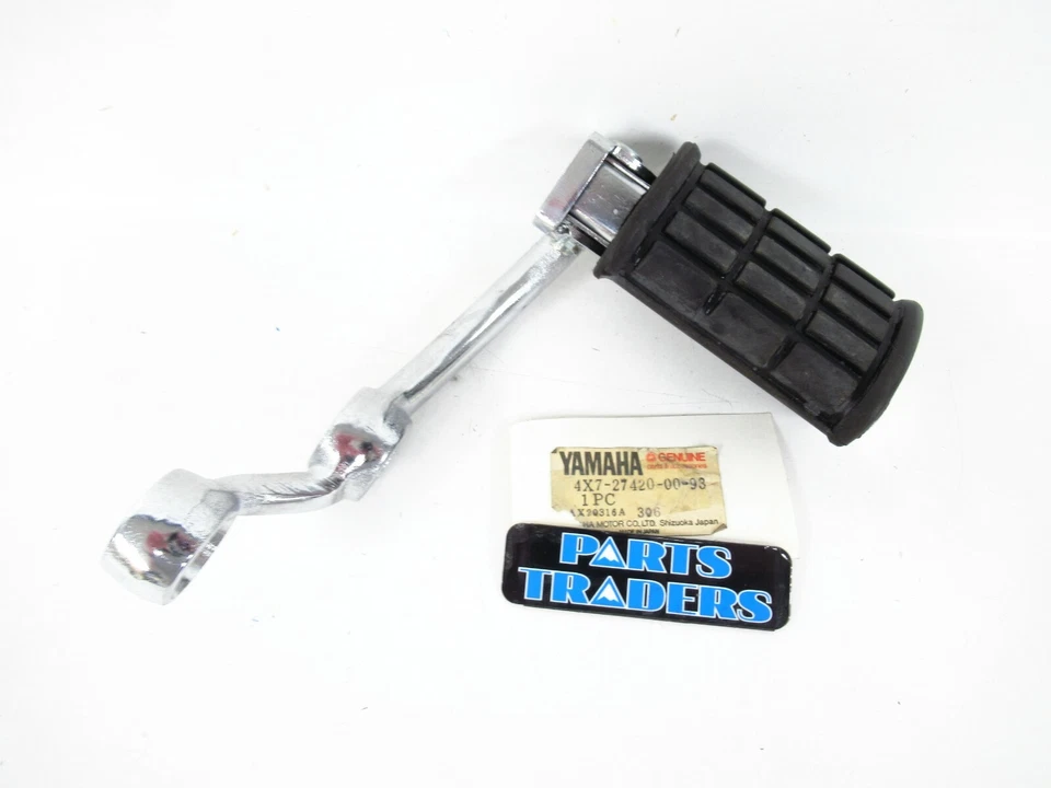 Conjunto reposapiés delantero derecho Yamaha genuino nuevo de stock Virago 750 Virago 920 Foto 1 de 1