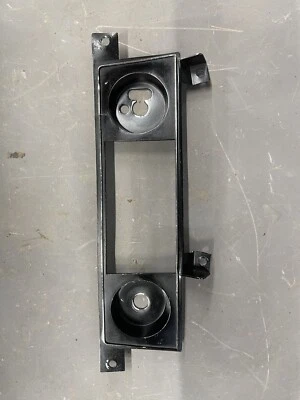 Oldsmobile Cutlass 442 Vista Cruiser 1968 1969 radio bisel tablero moldura F85 Foto 1 de 4