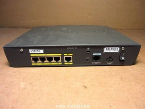 Routeur de services intégrés filaires Cisco 851 4 ports 10/100 CISCO851-K9 EXCLU BLOC D'ALIMENTATION - Photo 1/2