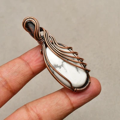 Howlith Edelstein Kupferdraht Verpackung handgefertigter Schmuck Anhänger 2,0... - Bild 1 von 4