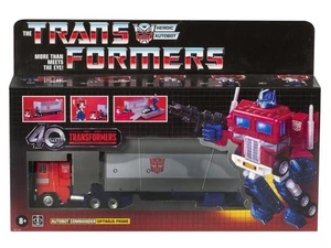Hasbro TRANSFORMERS 40TH ANNIVERSARY OPTIMUS PRIME G1 Walmart New Retro - Picture 1 of 5