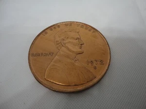 US large 3 inches, 1972 S Lincoln one cent paperweight - Picture 1 of 6