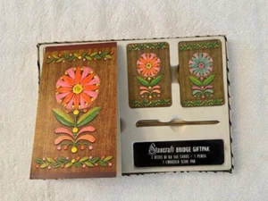 Vintage Stancraft Nu Vue Playing Cards Bridge Set  2 Decks + Score Pad Flowers! - Picture 1 of 3