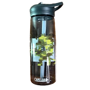 Botella de agua Camelbak Eddy a prueba de fugas pistola camuflada negra personajes bloons 25 oz - Imagen 1 de 10