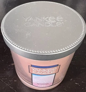 NEW YANKEE CANDLE PINK SANDS SCENTED Candle 7 oz in GLASS JAR w/LID AS PICTURED - Picture 1 of 2