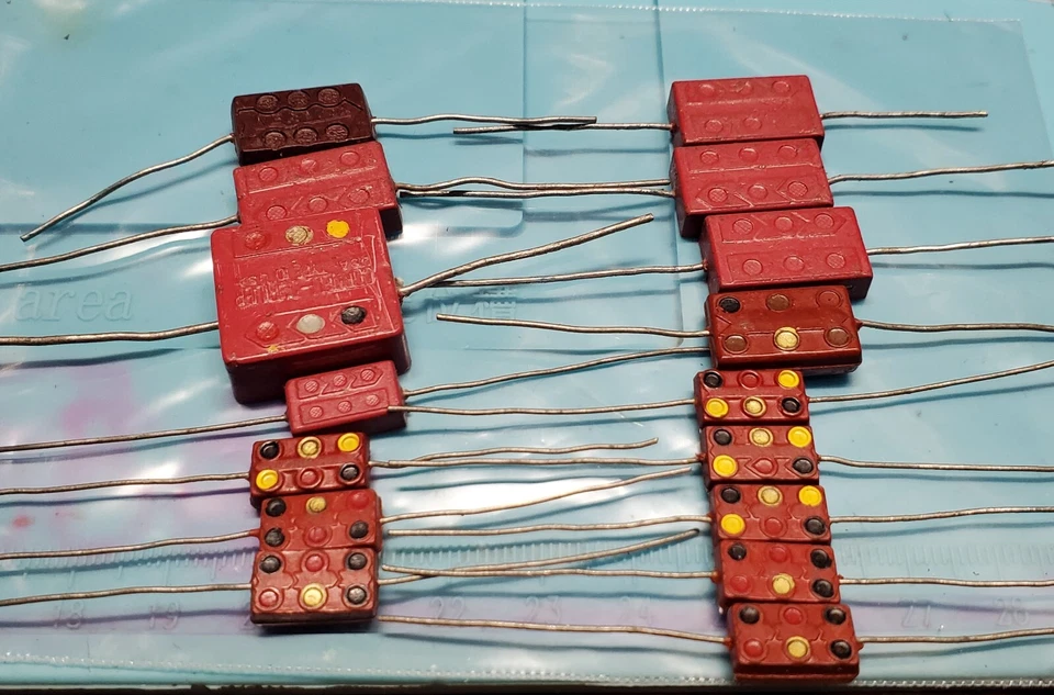 (16 piezas) Condensadores de mica plateados Cornell Dubilier El Menco Aerovox Domino  Foto 1 de 1