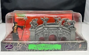 LEMAX SPOOKY TOWN TERROR BRIDGE SET NUOVO CON SCATOLA 2010 VILLAGGIO DI HALLOWEEN - Foto 1 di 2