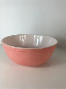 Vintage Pyrex #404 Large 4 Qt Pink Flamingo Nesting Mixing Bowl Made USA - Picture 1 of 12