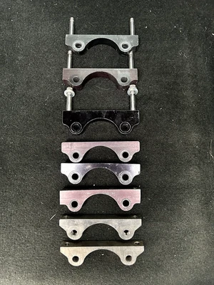 Surtido de soportes de pinza trasera Brembo, NASCAR, AP RACING, ALCON Foto 1 de 3